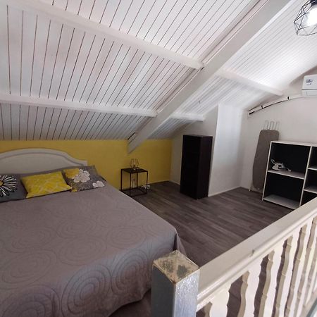 9 Lyly Location F3 Mezzanine Apartment Sainte-Anne Exterior foto